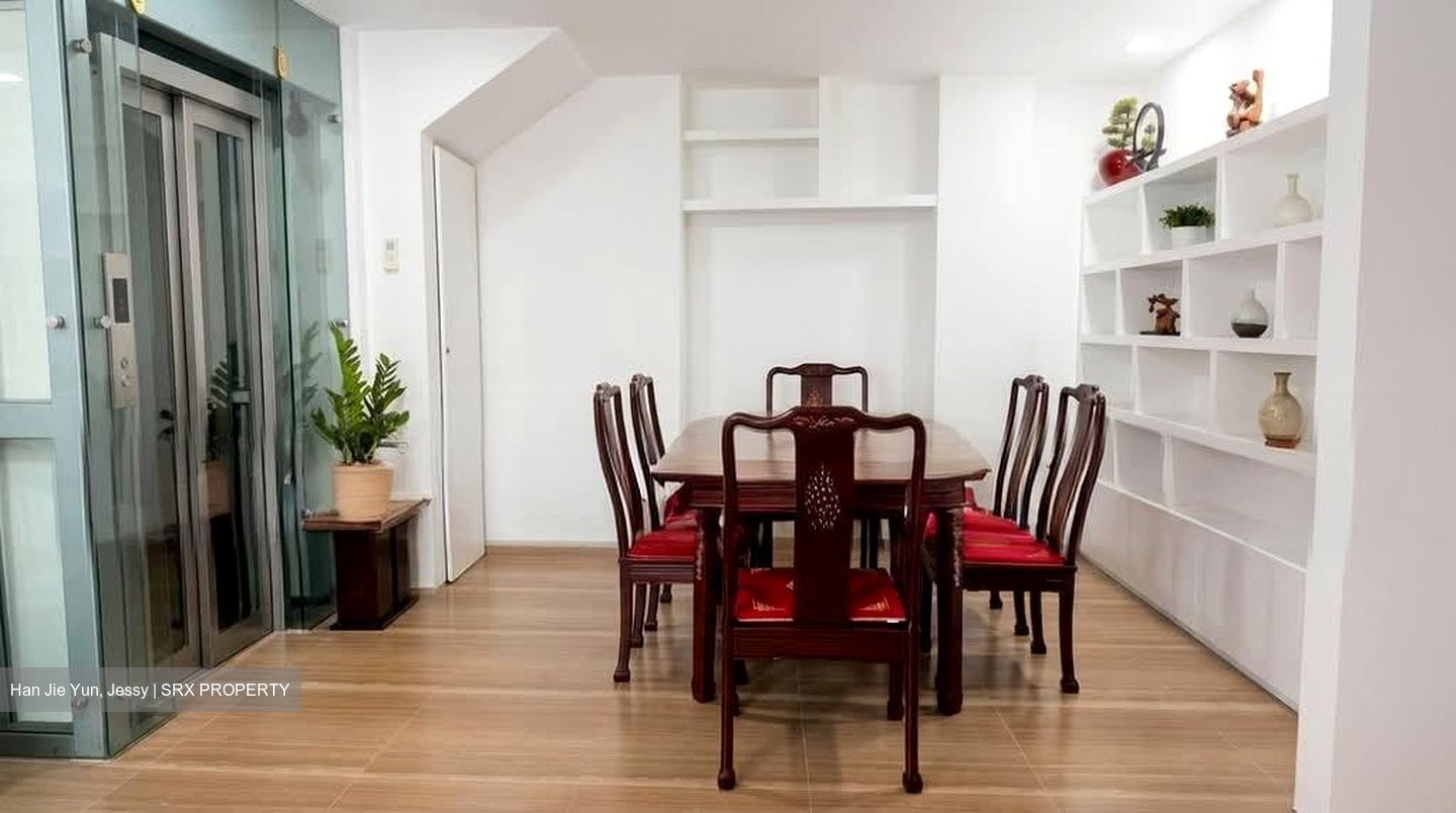 Jalan Anggerek (D13), Terrace #589274781